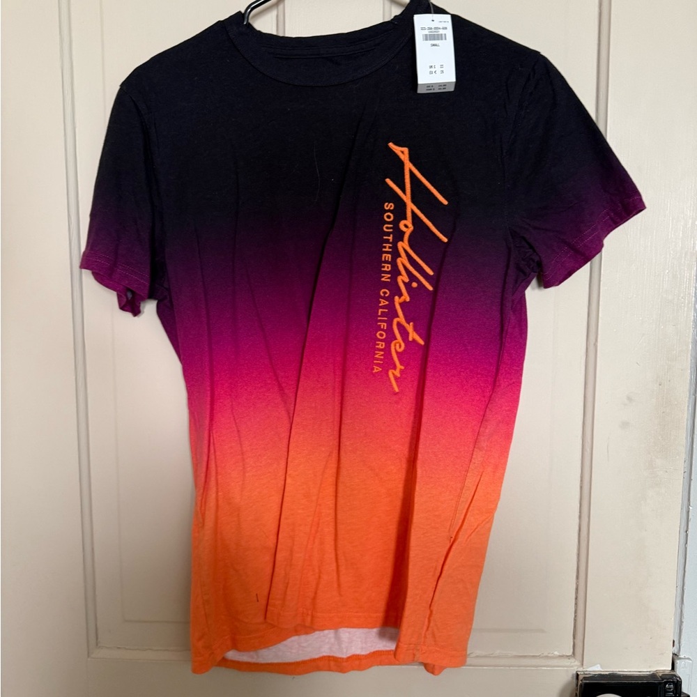 Small hollister  shirt brand new wt